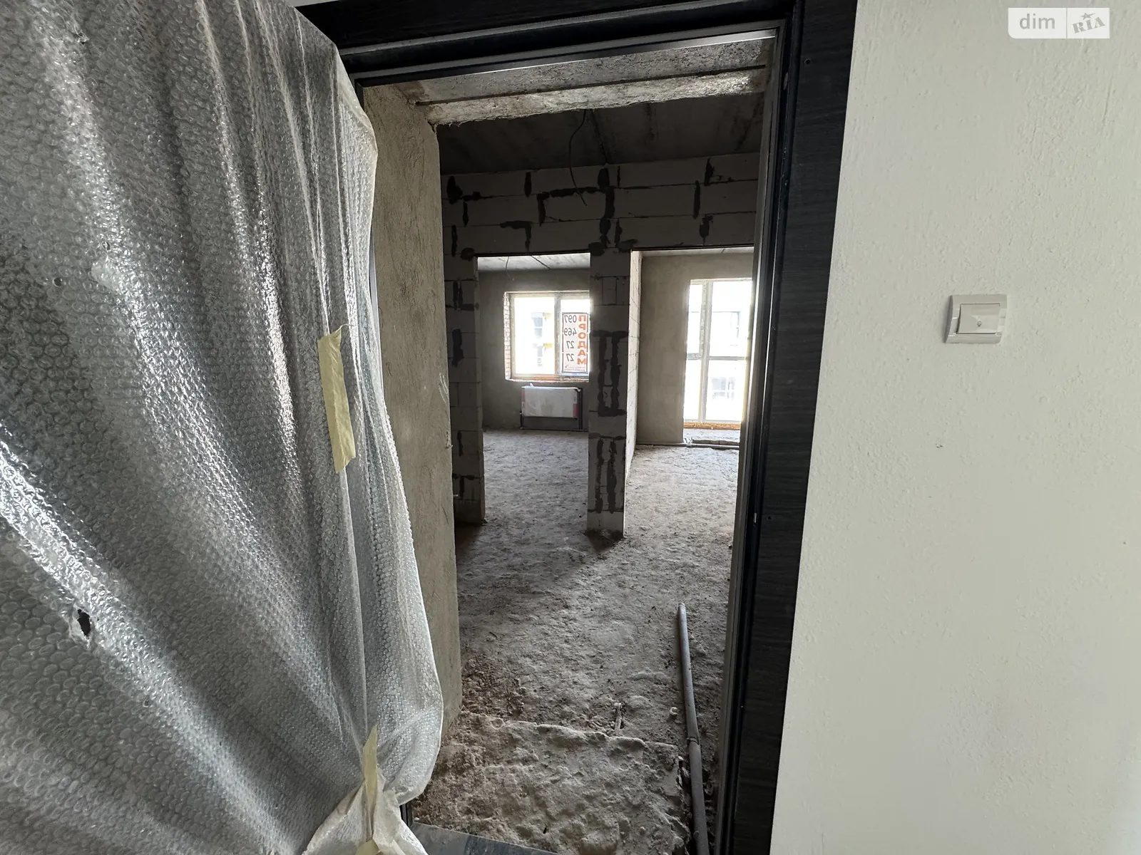 Продается 1-комнатная квартира 42.7 кв. м в Березиной, ул. Радужная, 106 - фото 1