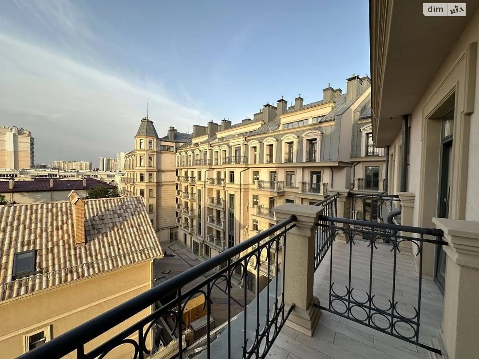 Продается 2-комнатная квартира 75.6 кв. м в Одессе, Фонтанская дор., 62К - фото 1