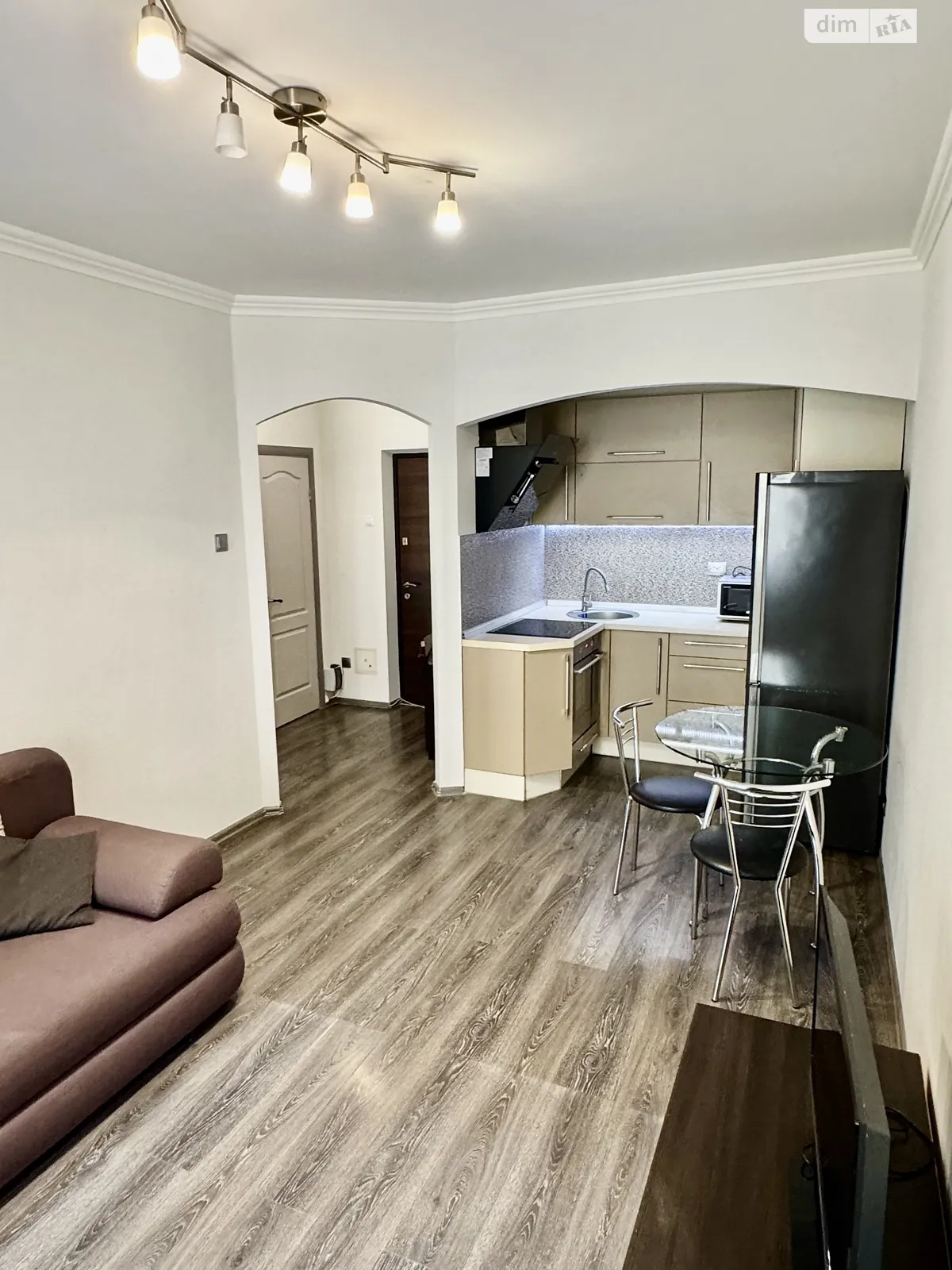 Продається 1-кімнатна квартира 41.1 кв. м у Одесі, мас. Радужний, 6 - фото 1