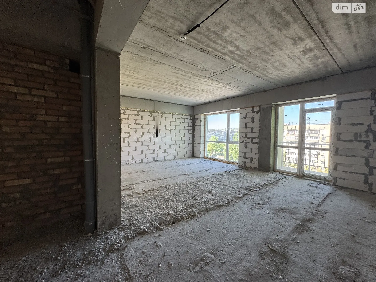 Продается 1-комнатная квартира 47 кв. м в Днепре, пер. Добровольцев, 3 - фото 1