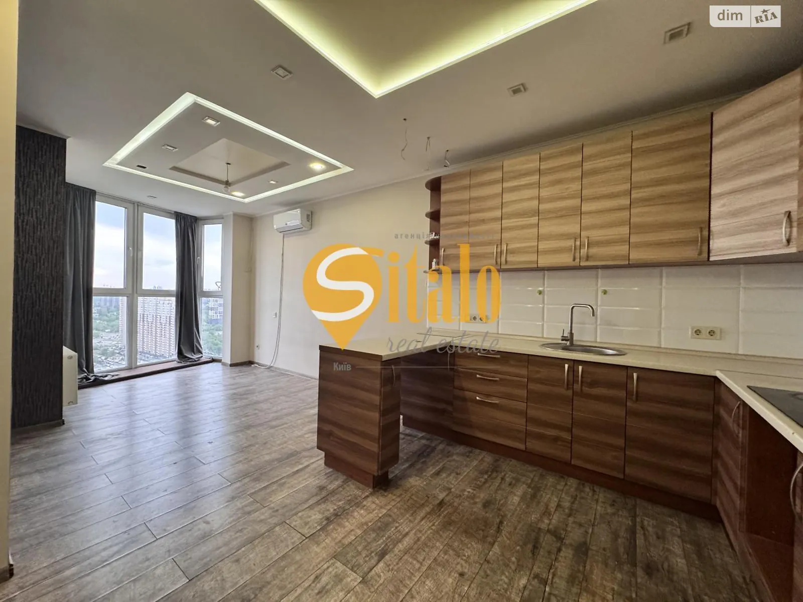 Продается 1-комнатная квартира 50.8 кв. м в Киеве, ул. Драгоманова, 2Б - фото 1