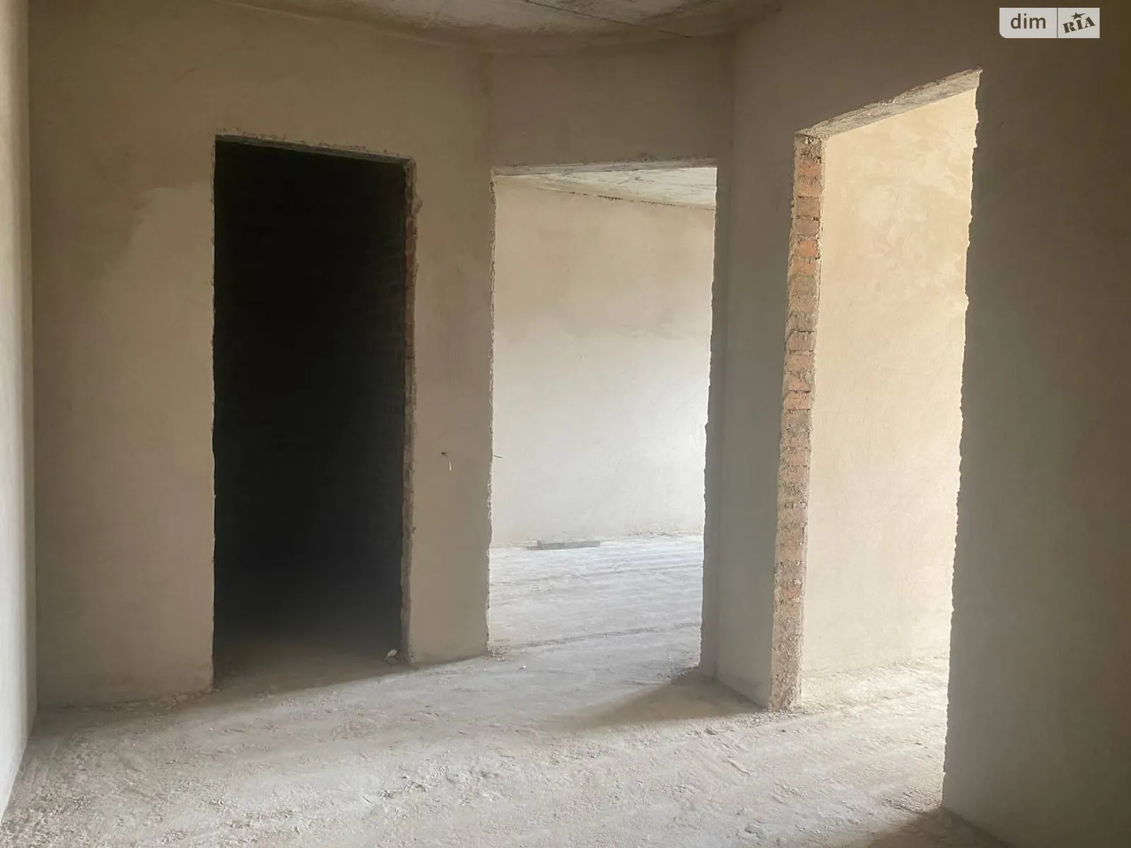 Продается 1-комнатная квартира 46 кв. м в Ровно, ул. Гайдамацкая, 13Б - фото 1