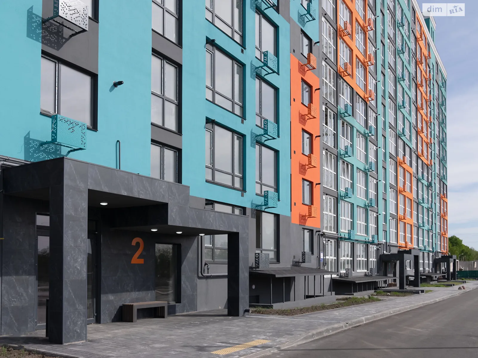 Продается 1-комнатная квартира 47 кв. м в Чернигове - фото 1