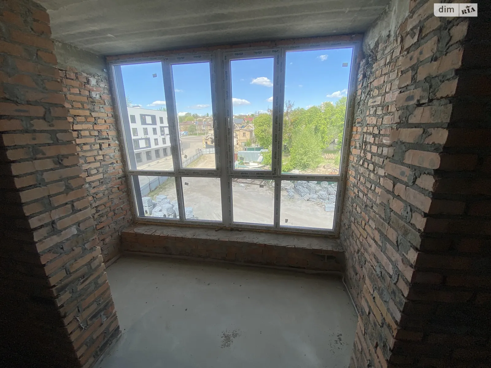 Продается 2-комнатная квартира 56 кв. м в Гостомеле, ул. Мирная, 3Е - фото 1