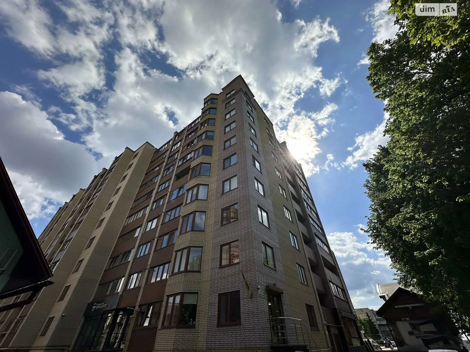 3-кімнатна квартира 81 кв. м у Тернополі, вул. Генерала Мирона Тарнавського - фото 1