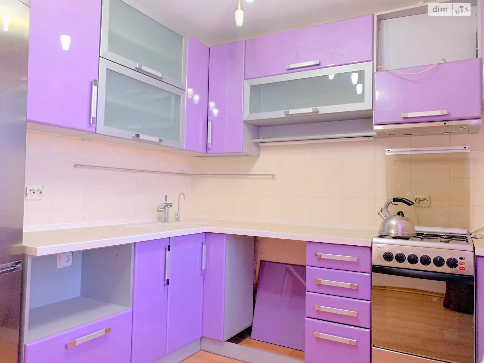 Продается 3-комнатная квартира 73.8 кв. м в Полтаве, ул. Зеньковская - фото 1