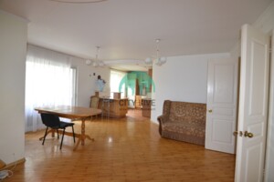 Довгострокова оренда квартири, Івано-Франківськ, р‑н. Пасічна, Целевича Юліана вулиця, буд. 20