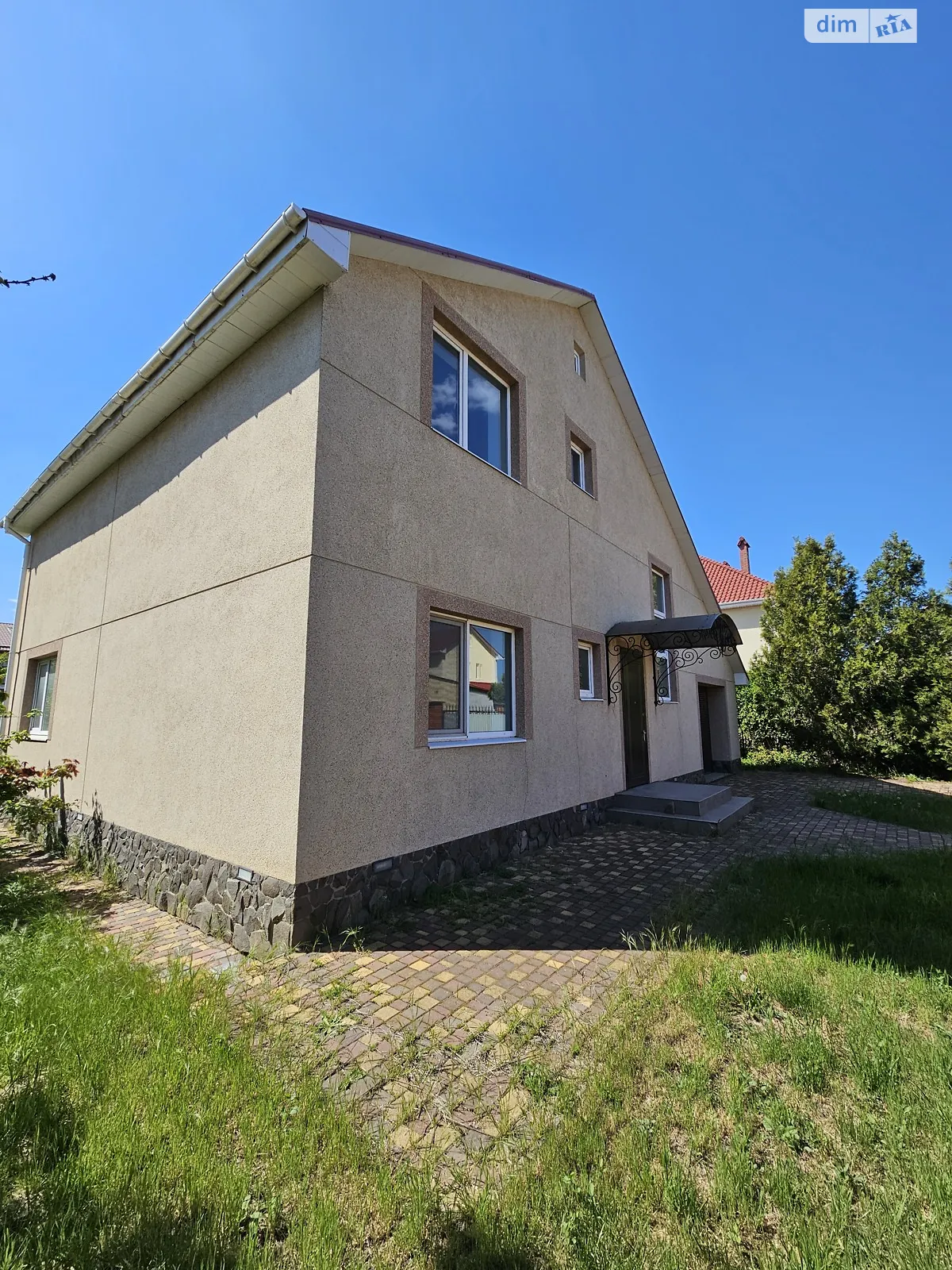 Продается дом на 2 этажа 212 кв. м с камином, цена: 179000 $ - фото 1