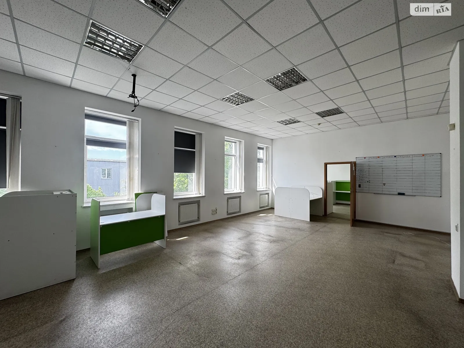 Сдается в аренду офис 305 кв. м в бизнес-центре, цена: 91500 грн - фото 1