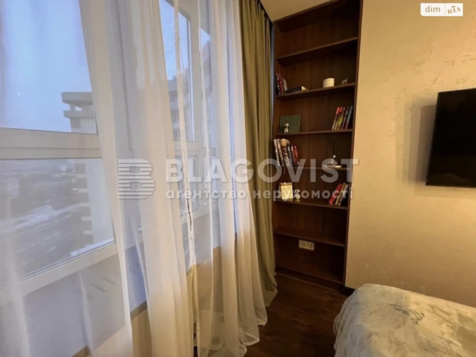 Продается 2-комнатная квартира 80 кв. м в Киеве, ул. Новополевая, 2 корпус 2 - фото 1