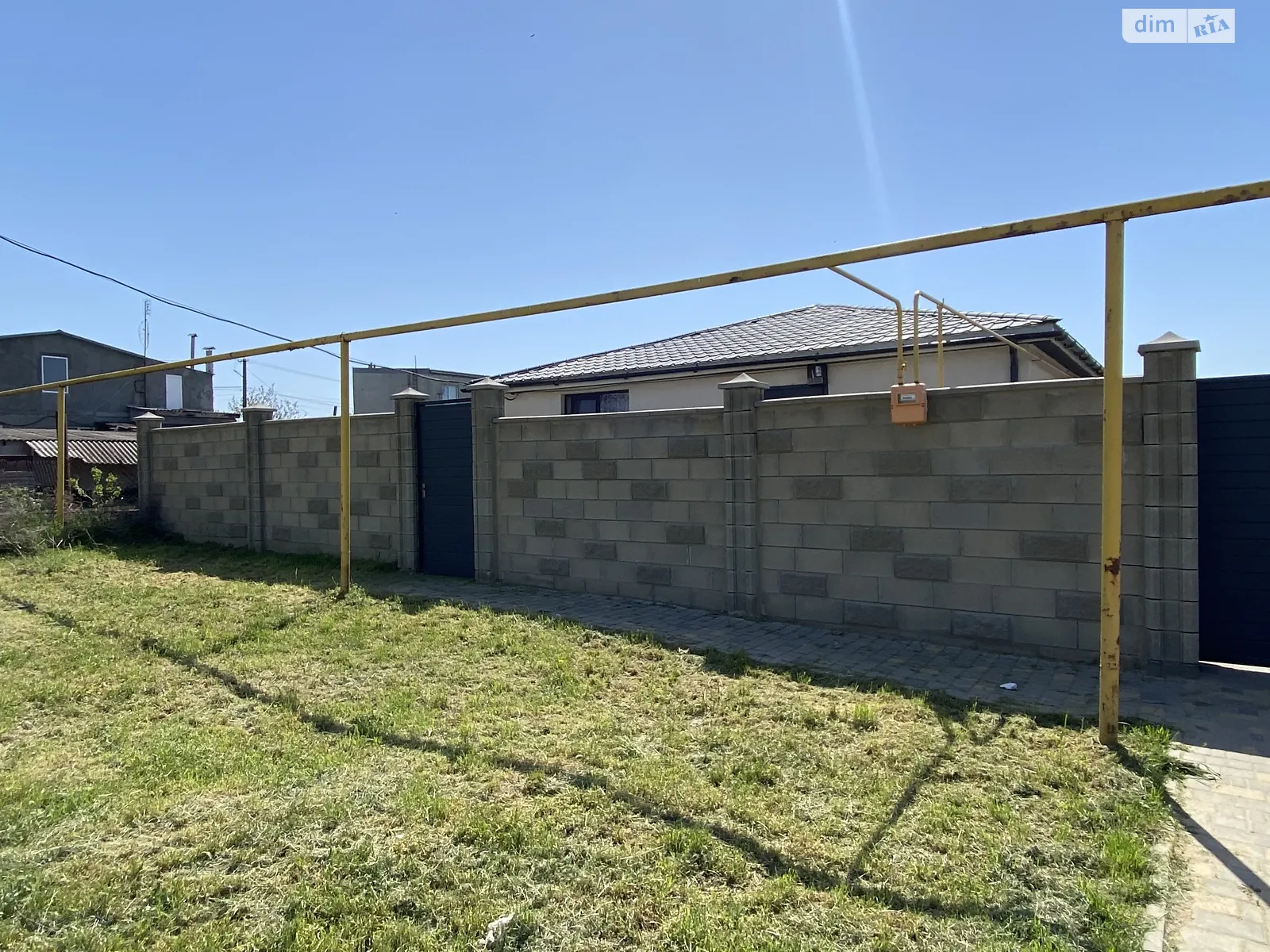 Продается одноэтажный дом 75.2 кв. м с гаражом, цена: 65000 $ - фото 1