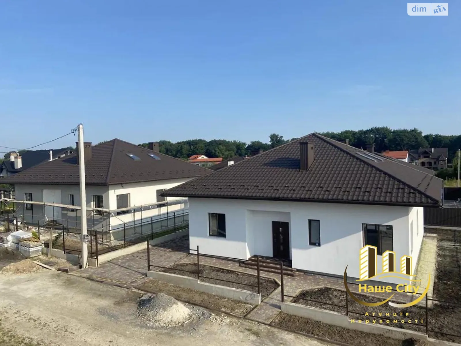 Продается одноэтажный дом 125 кв. м с гаражом, цена: 101000 $ - фото 1