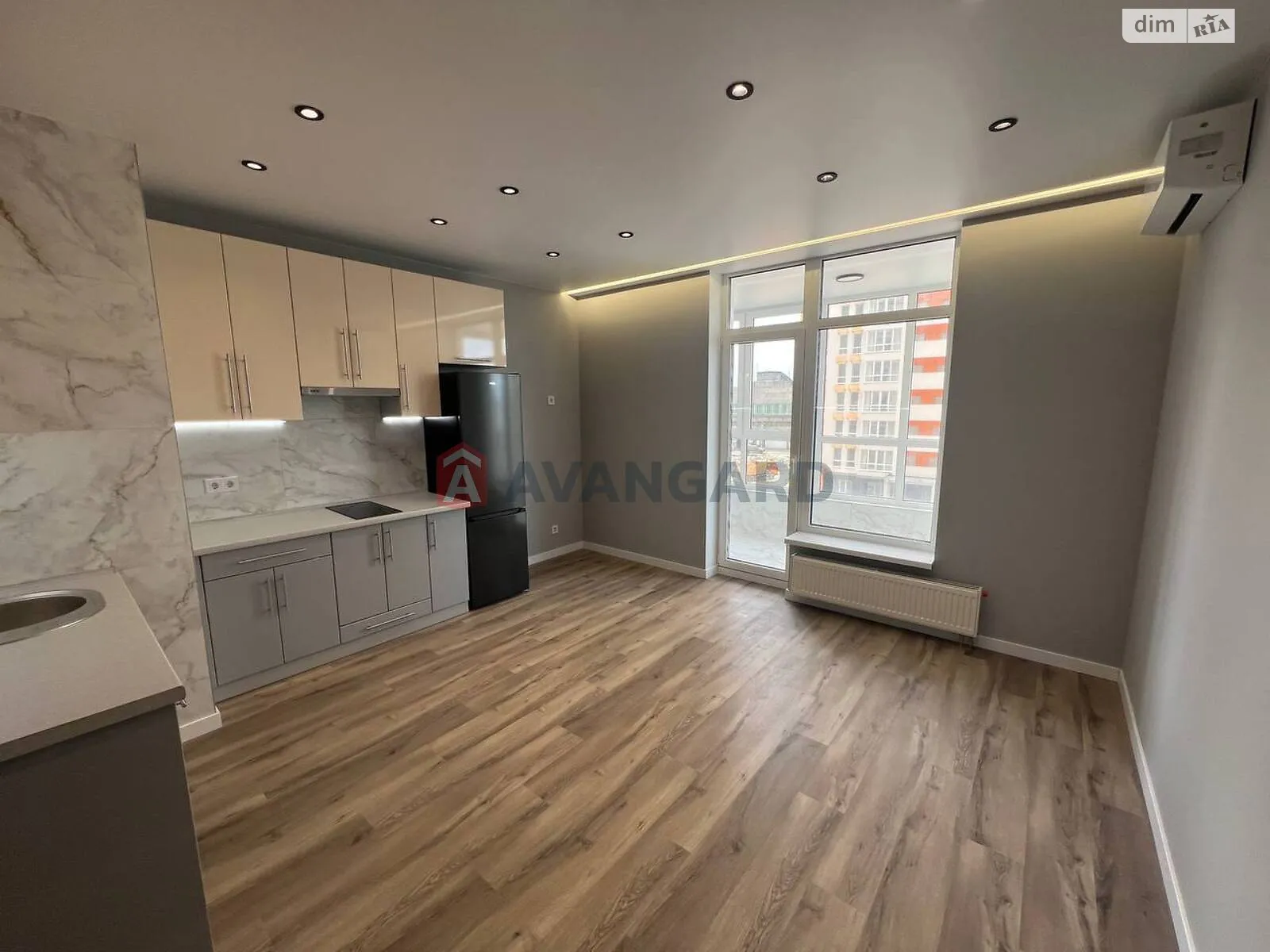 Продается 1-комнатная квартира 34 кв. м в Киеве, ул. Бердника Олеся, 1В - фото 1
