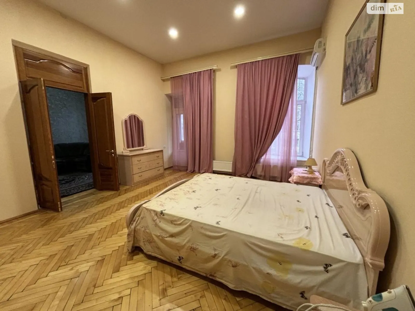 Продается 2-комнатная квартира 69.3 кв. м в Одессе, ул. Европейская, 58 - фото 1