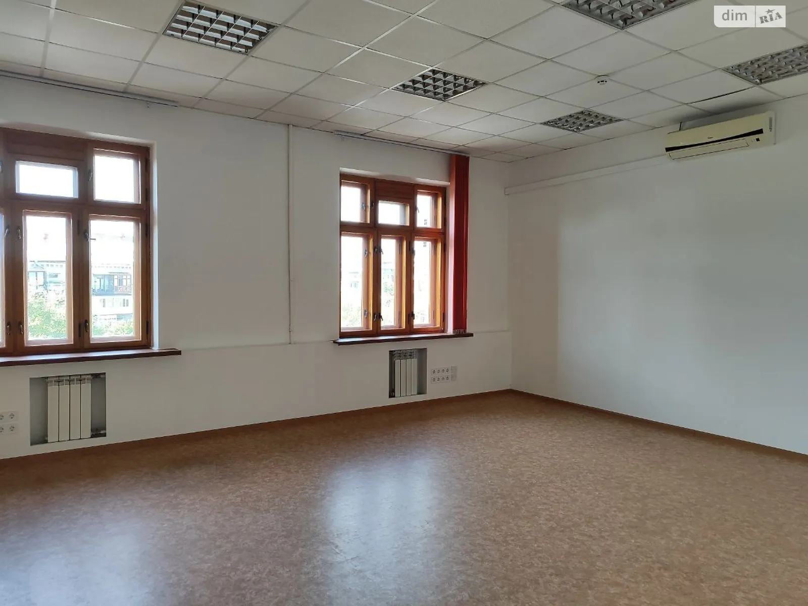Сдается в аренду офис 300 кв. м в бизнес-центре, цена: 54000 грн - фото 1