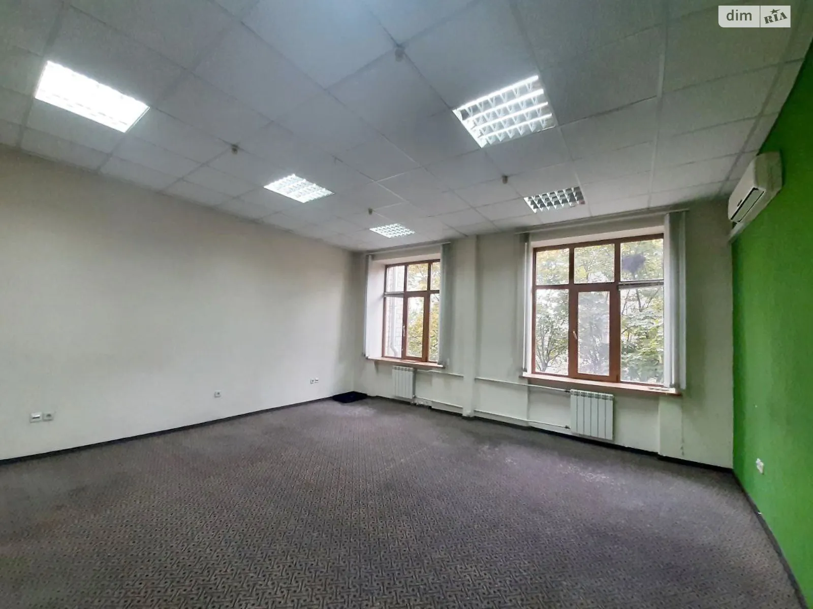 Сдается в аренду офис 300 кв. м в бизнес-центре, цена: 54000 грн - фото 1