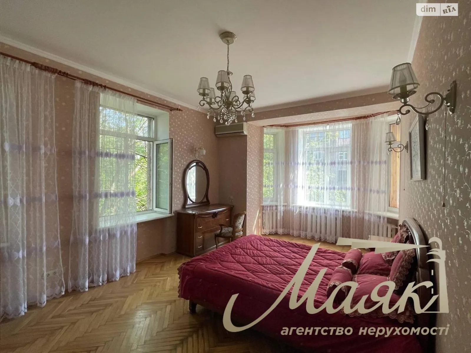 Сдается в аренду 4-комнатная квартира 120 кв. м в Киеве, ул. Академика Богомольца, 9/14 - фото 1