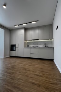 Продаж квартири, Рівне, р‑н. Щасливе, Студентська вулиця