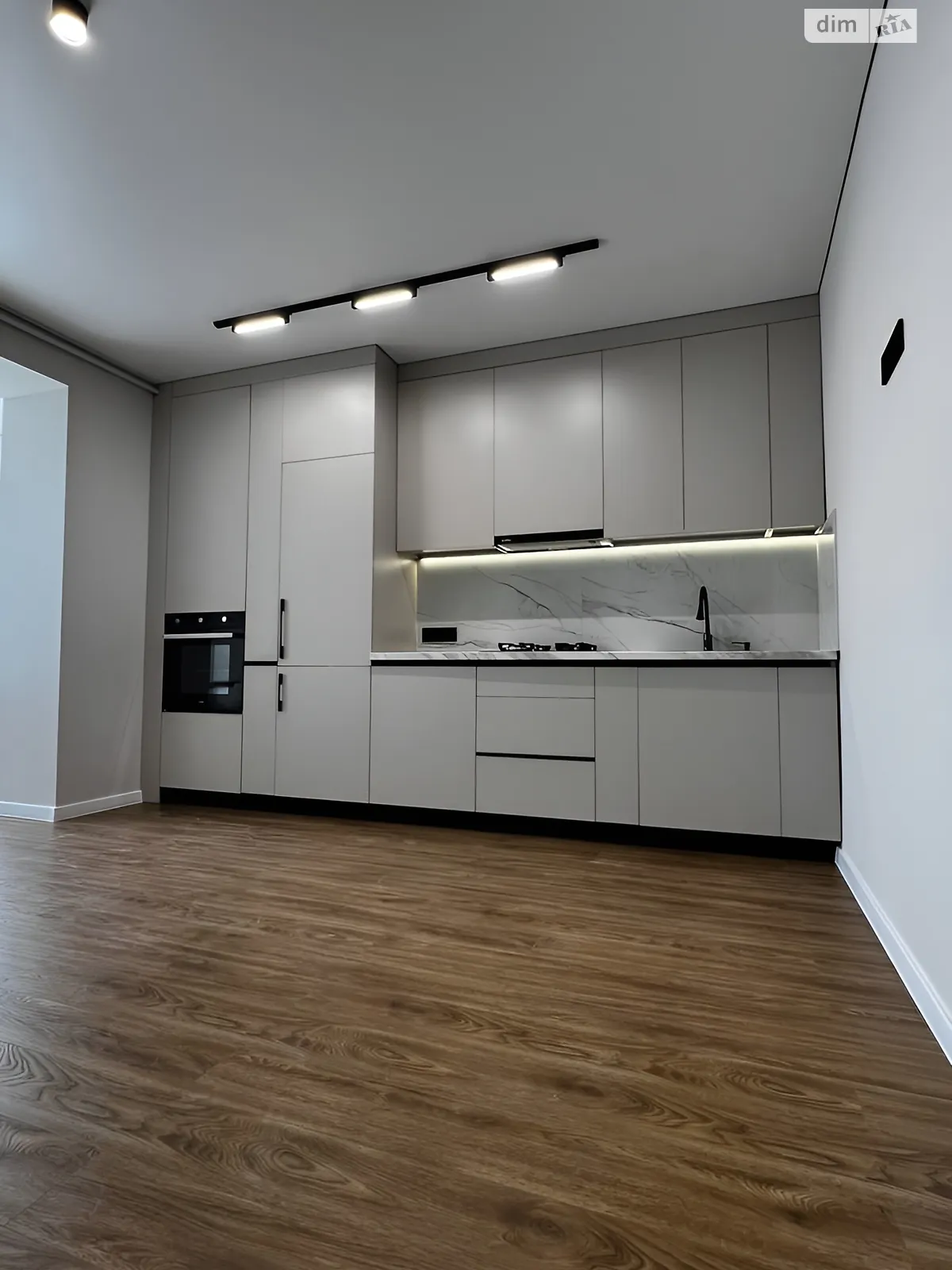 Продається 1-кімнатна квартира 48.5 кв. м у Рівному, цена: 76000 $ - фото 1