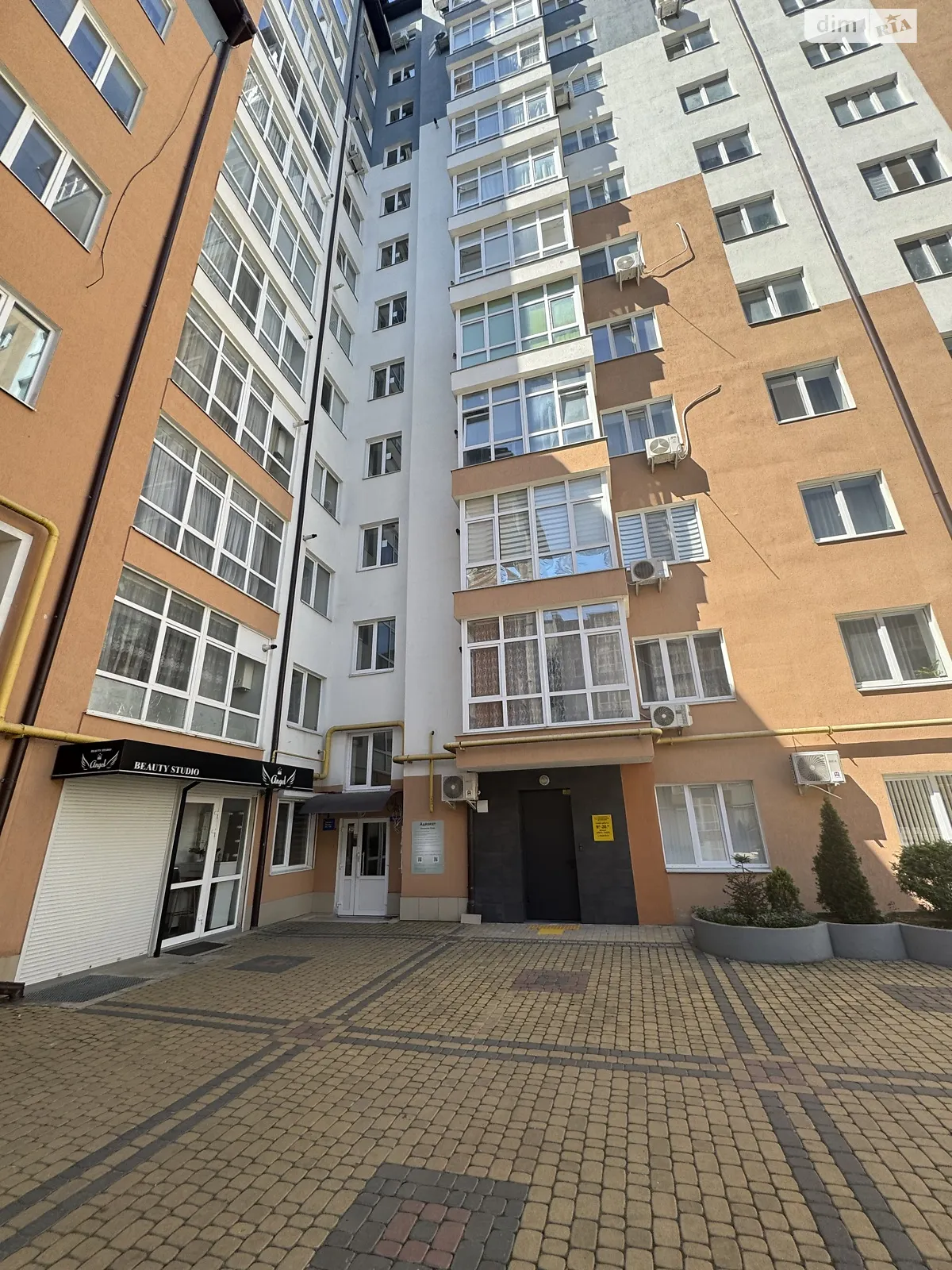 Сдается в аренду 1-комнатная квартира в Ивано-Франковске, ул. Андрея Мельника, 10/7 - фото 1