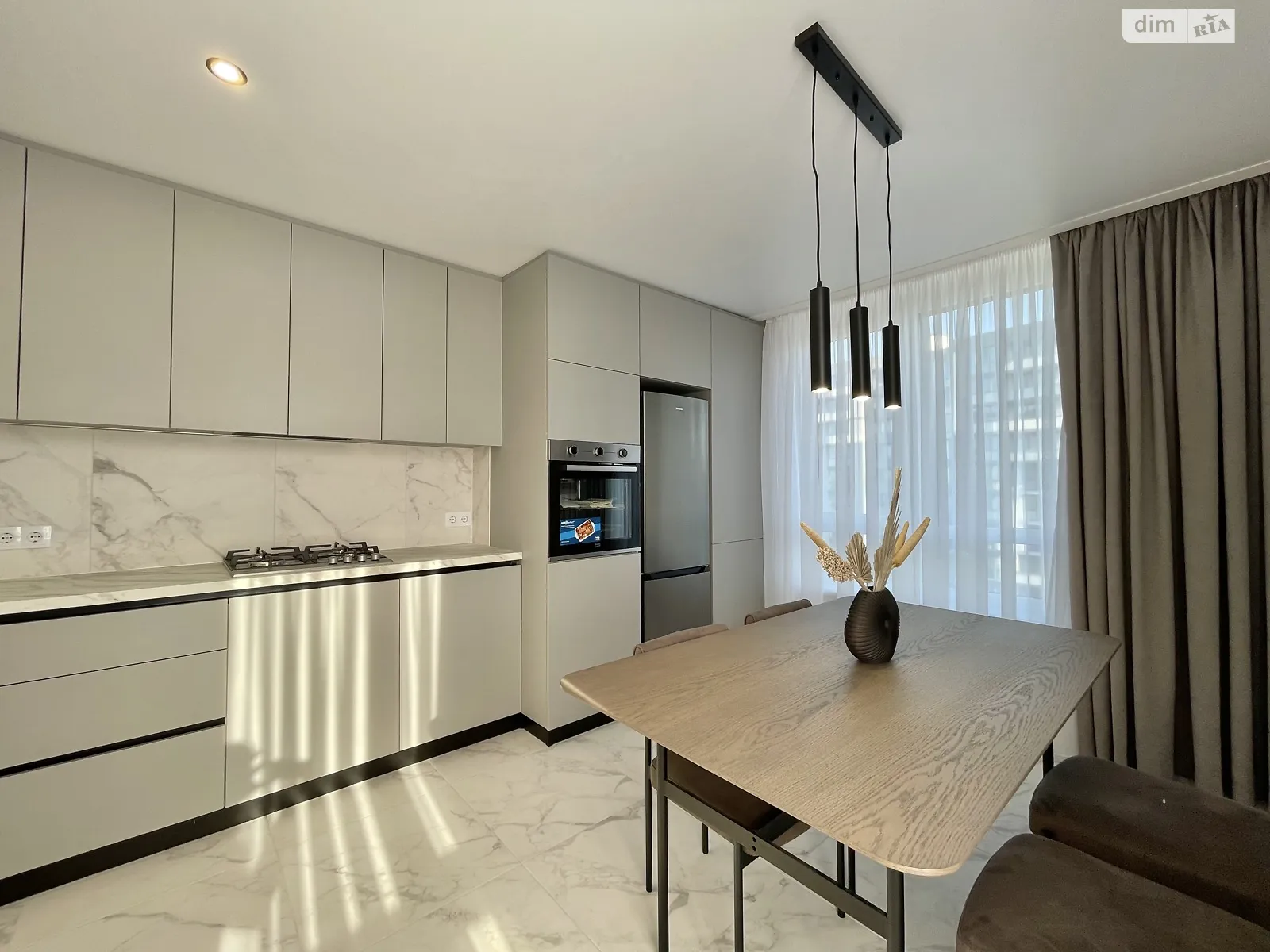 2-кімнатна квартира 83.2 кв. м у Тернополі, цена: 99800 $ - фото 1