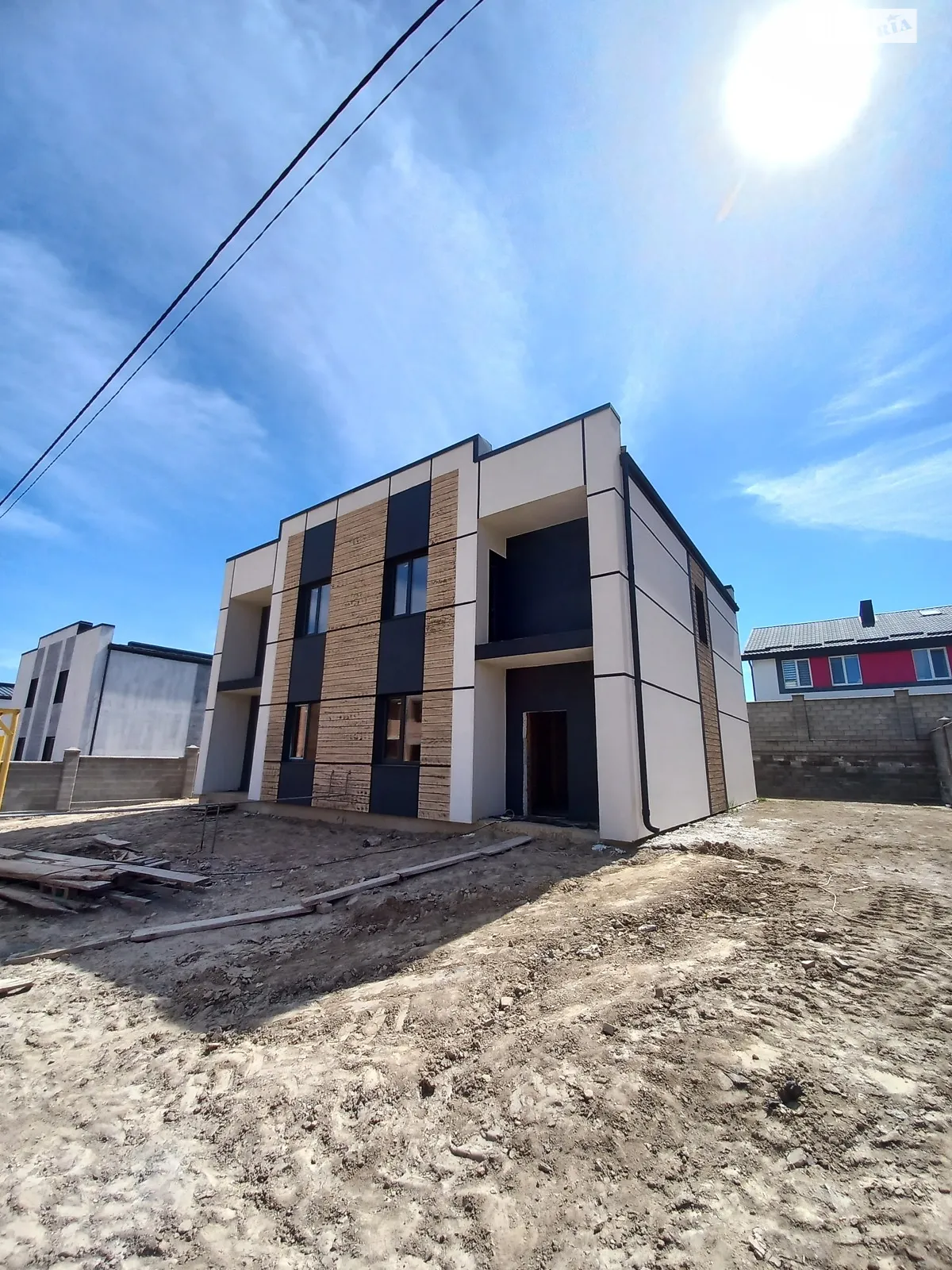 Авторинок Рівне ЖК по вул. Макарова, цена: 73000 $ - фото 1