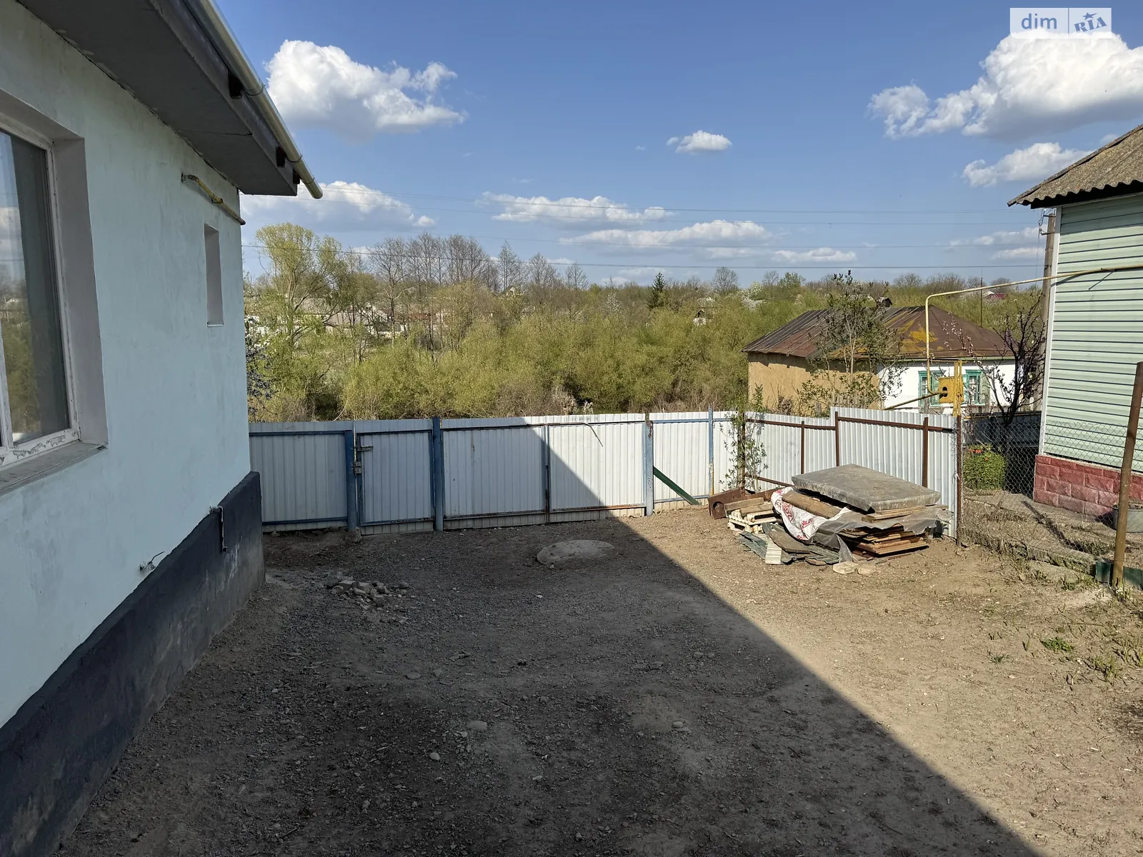 Продается одноэтажный дом 100 кв. м с бассейном, цена: 22900 $ - фото 1