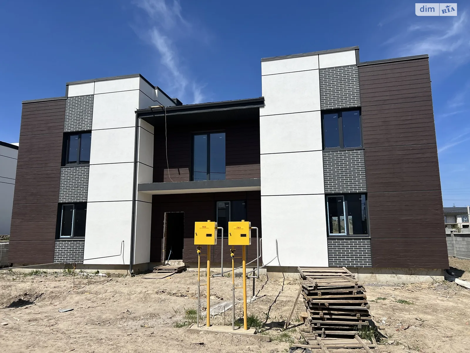 Продається частина будинку 100 кв. м з гаражем, цена: 63000 $ - фото 1