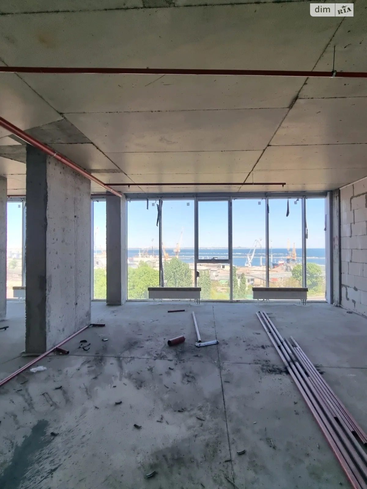 Продается офис 90 кв. м в бизнес-центре, цена: 134000 $ - фото 1