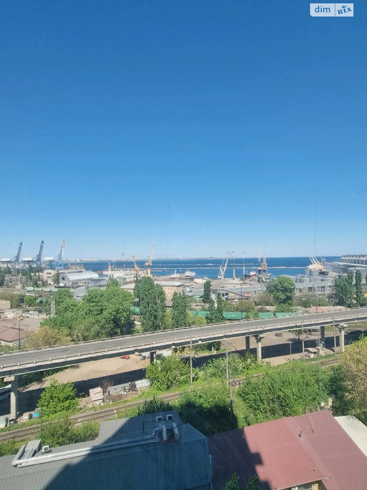 Продается офис 89 кв. м в бизнес-центре, цена: 115000 $ - фото 1