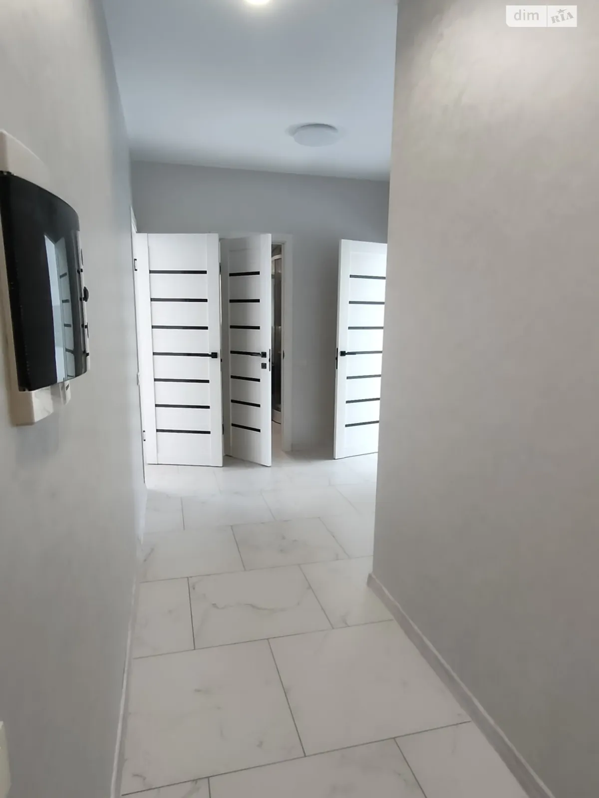 Продается 1-комнатная квартира 51 кв. м в Ирпене, 2-й пер. Украинский, 24 - фото 1