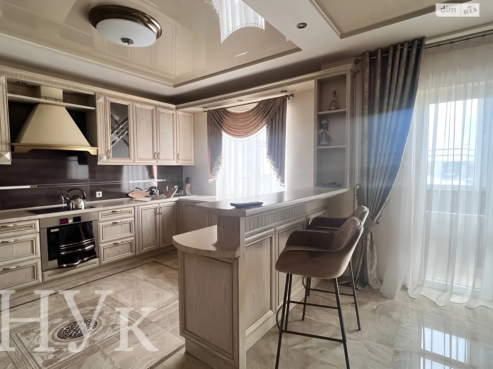 2-кімнатна квартира 108.7 кв. м у Луцьку - фото 1