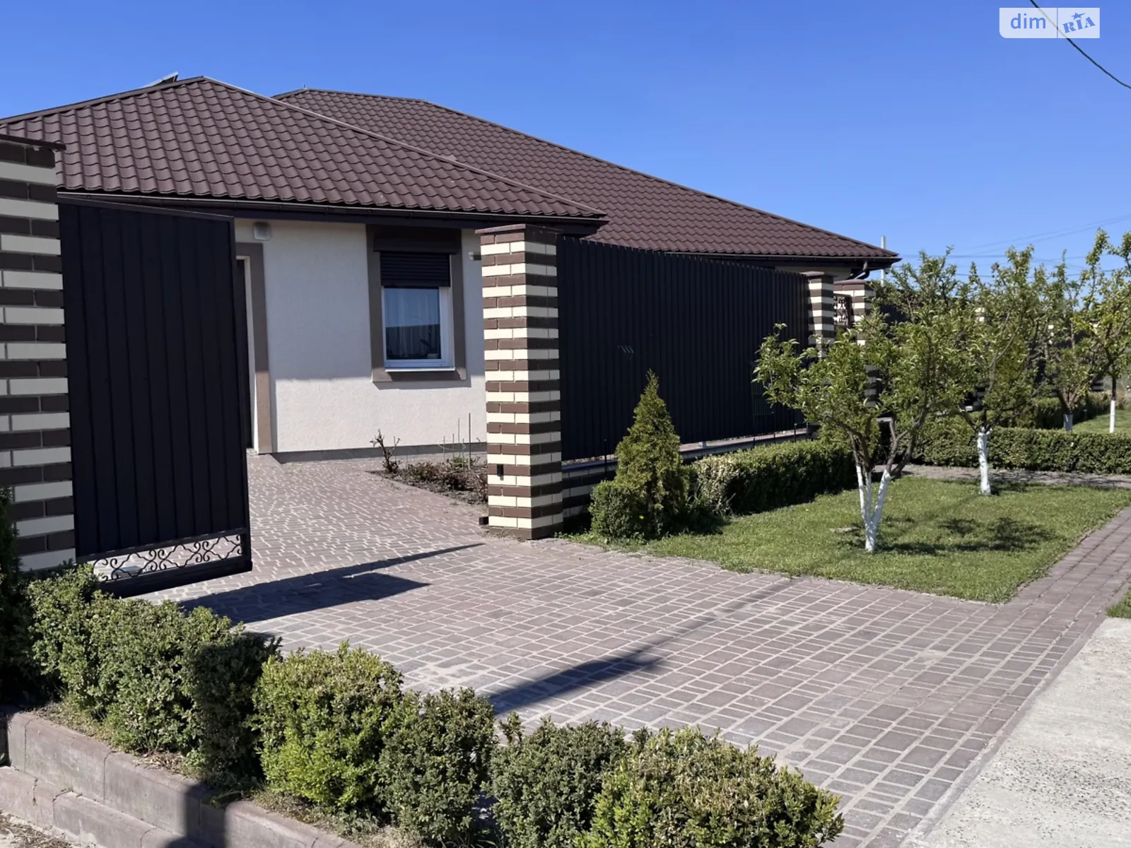 Продається одноповерховий будинок 189 кв. м с басейном, цена: 480000 $ - фото 1