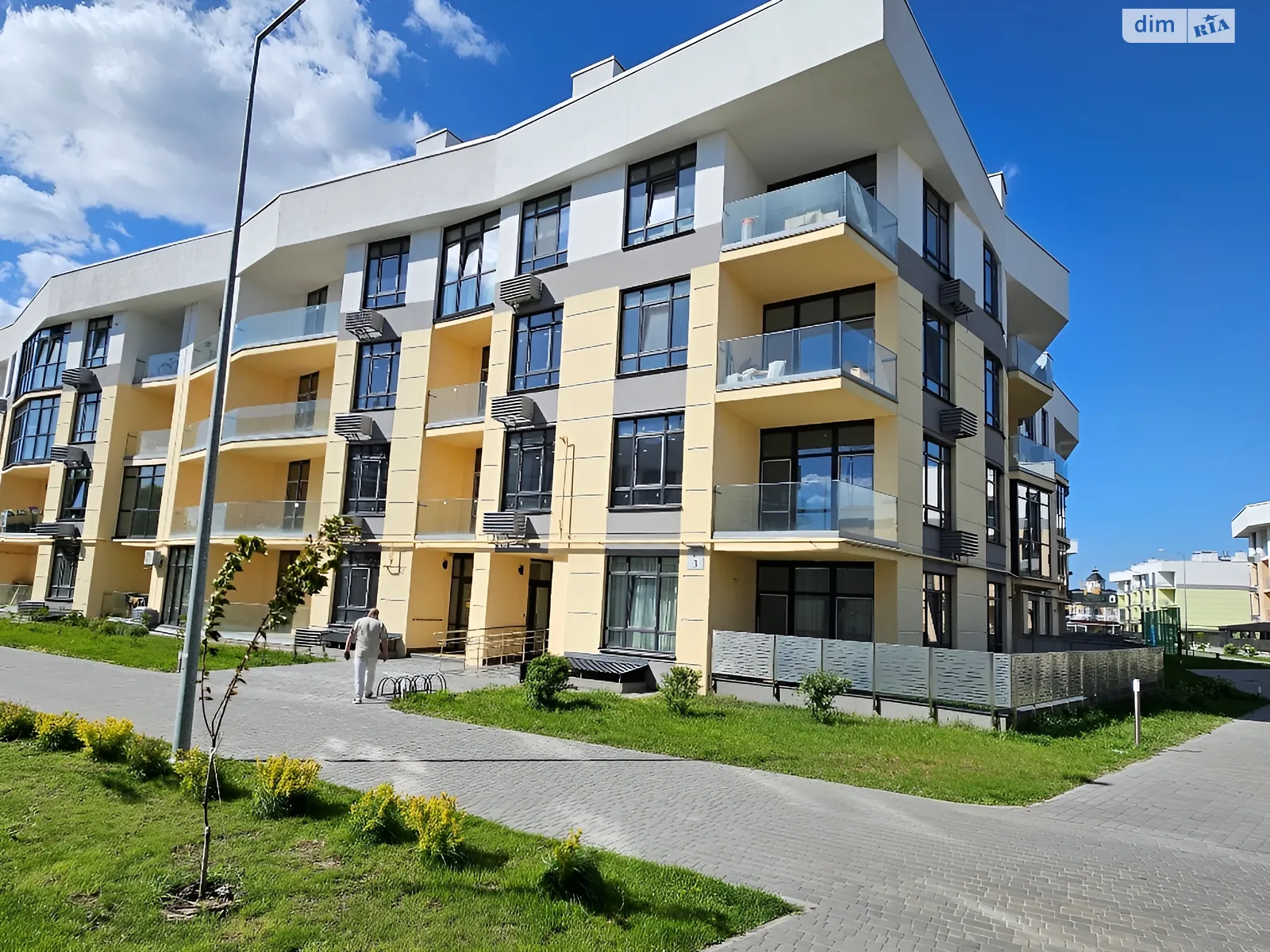 Продается 2-комнатная квартира 65.1 кв. м в Киеве, ул. Дубищанская, 3 - фото 1