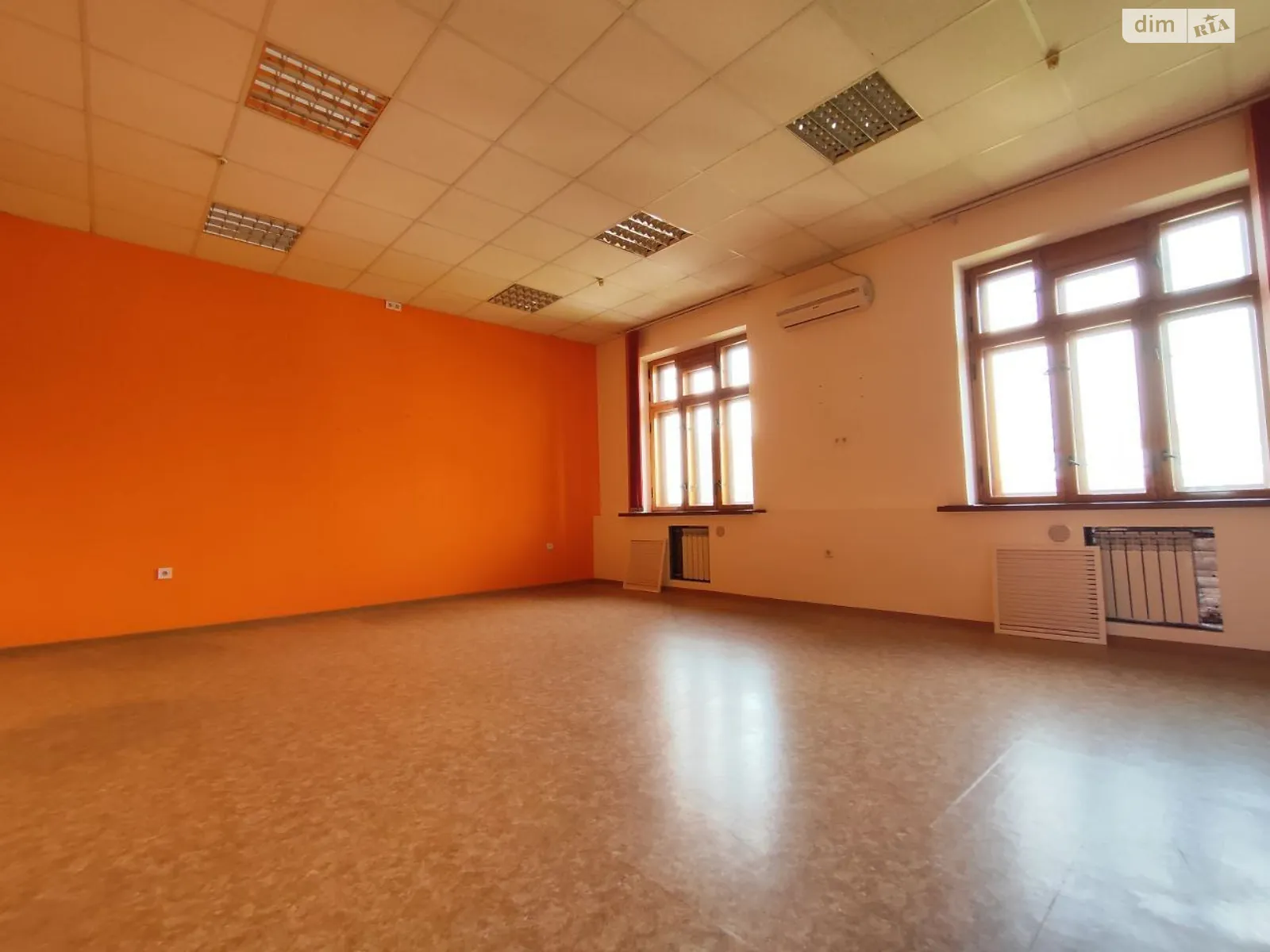 Сдается в аренду офис 600 кв. м в бизнес-центре, цена: 108000 грн - фото 1