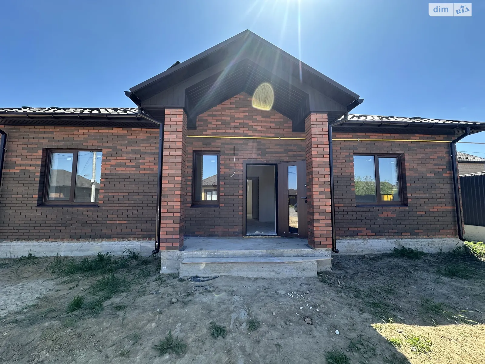 Продается одноэтажный дом 105 кв. м с камином, цена: 91000 $ - фото 1