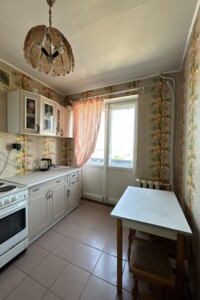 Продаж квартири, Рівне, Василя Червонія (Гагаріна) вулиця, буд. 14