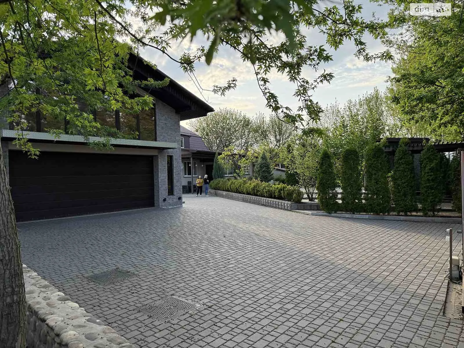 Продається будинок 2 поверховий 290 кв. м з садом, цена: 400000 $ - фото 1
