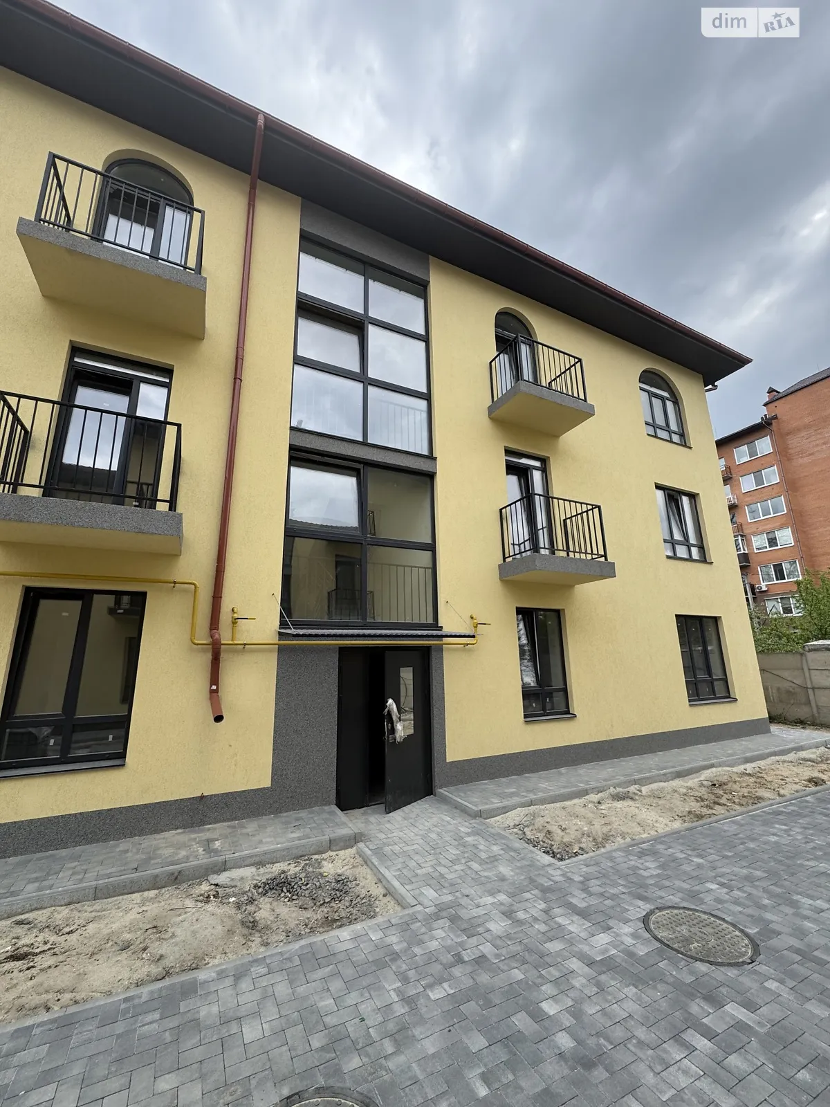 Продається 2-кімнатна квартира 50 кв. м у Ворзелі, вул. Кленова, 45А - фото 1