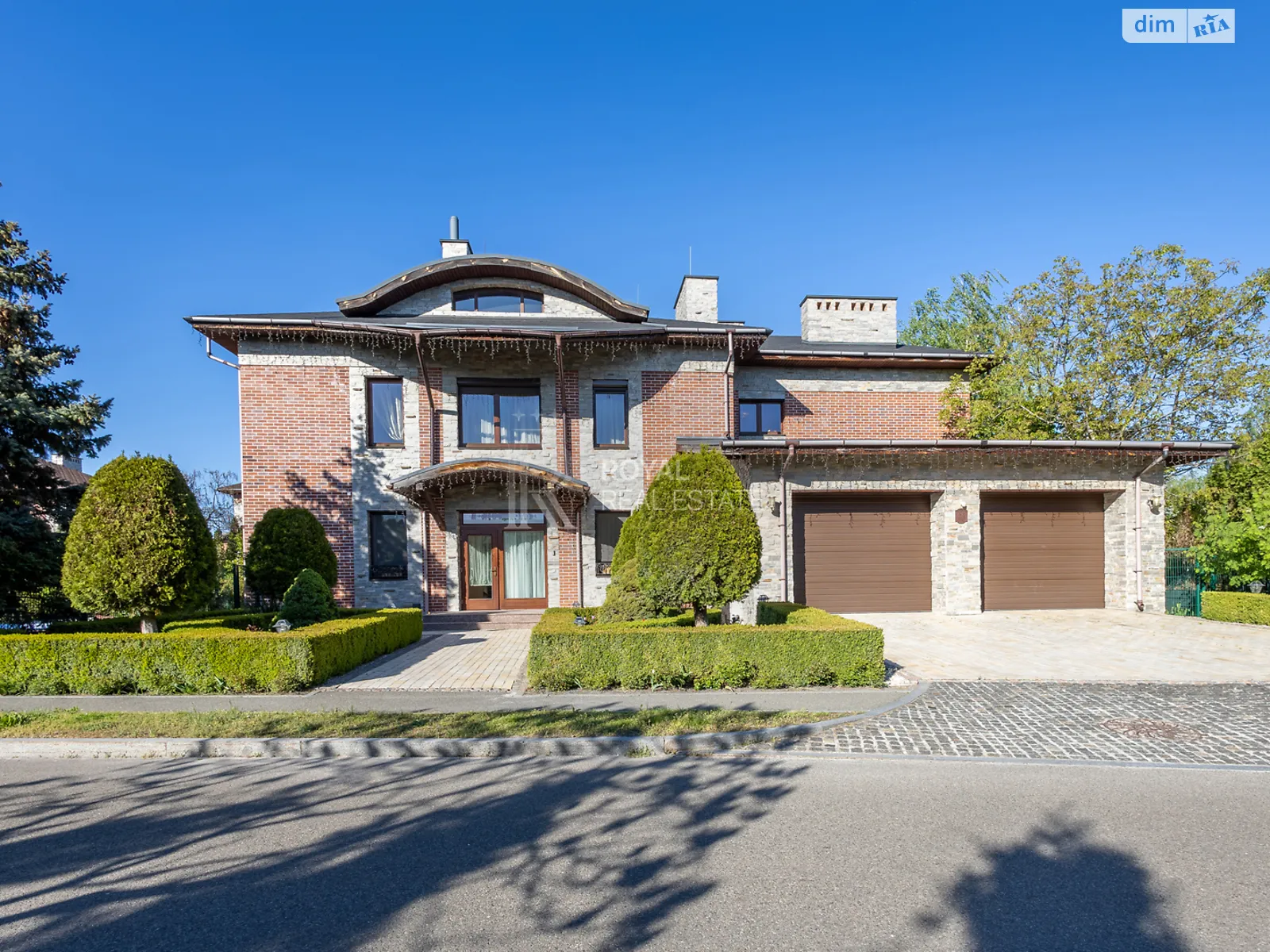 Продается дом на 2 этажа 441 кв. м с участком, цена: 670000 $ - фото 1