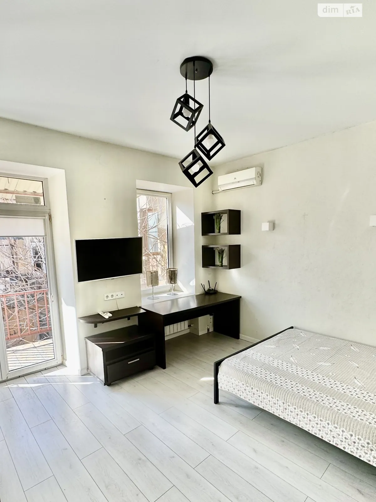 Продается 2-комнатная квартира 32.1 кв. м в Одессе, ул. Бориса Литвака, 8 - фото 1