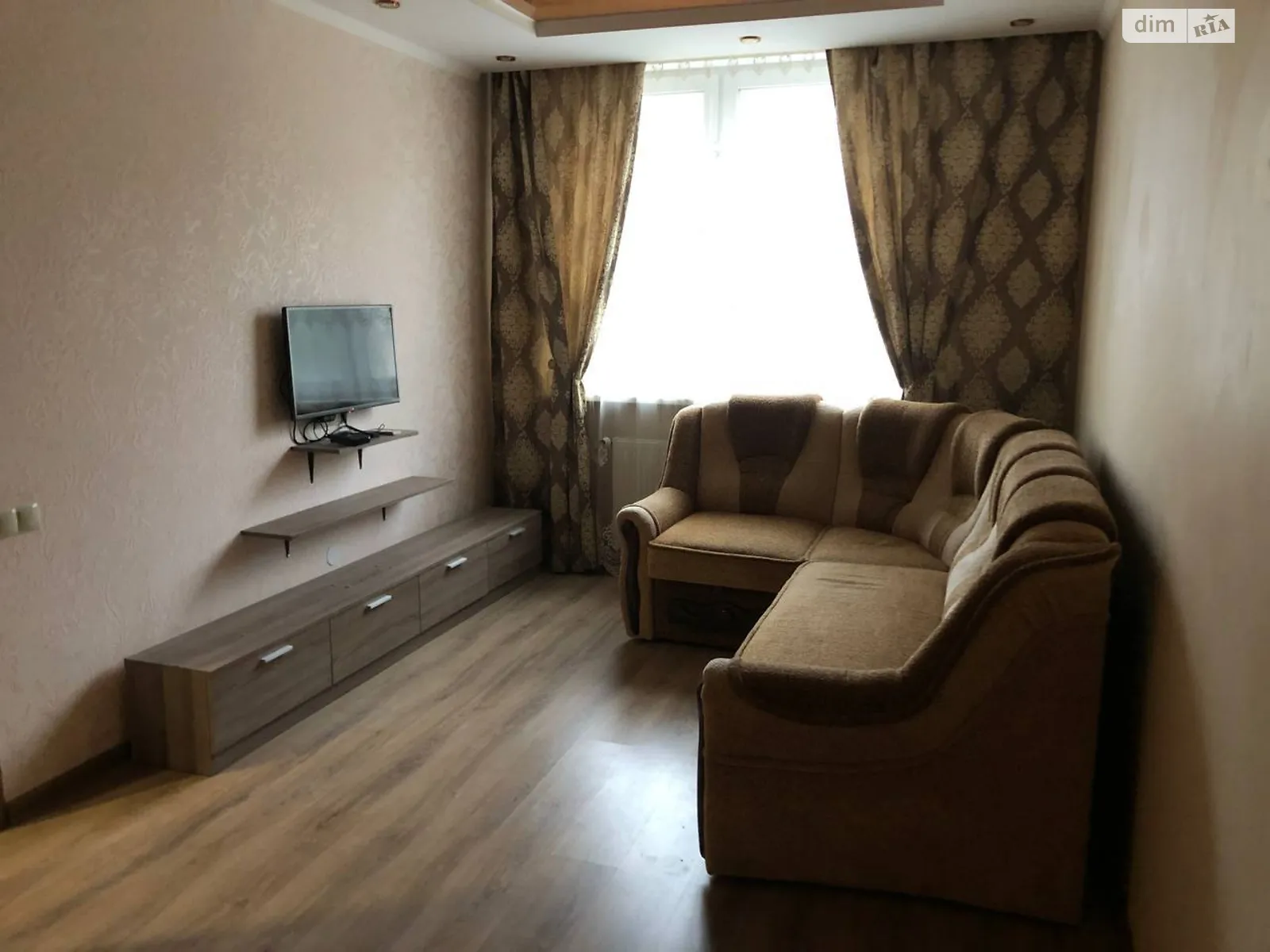 Продается 1-комнатная квартира 40 кв. м в Львове, ул. Шевченко Тараса, 80 - фото 1