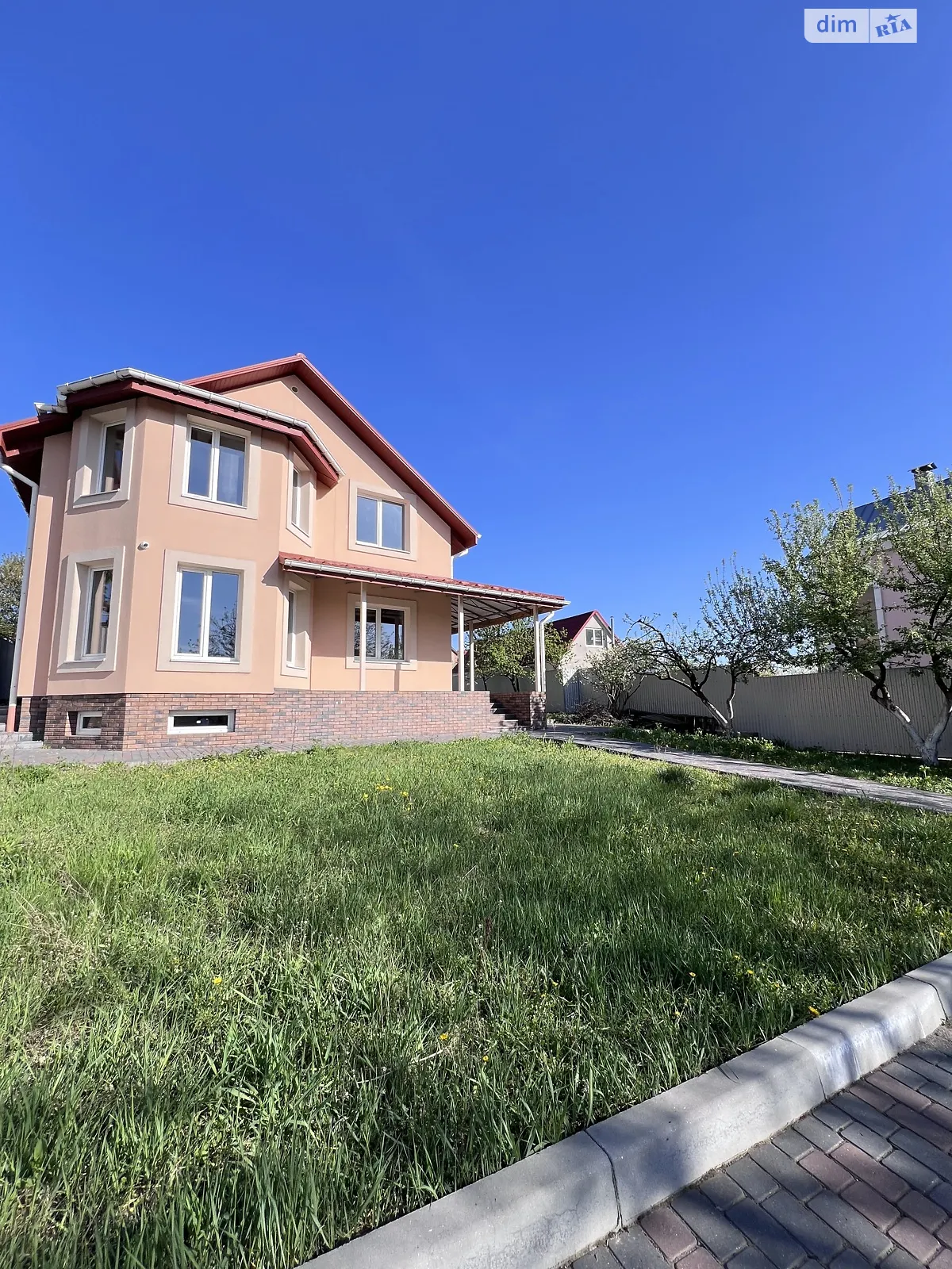 Продается дом на 2 этажа 283 кв. м с мебелью, цена: 180000 $ - фото 1