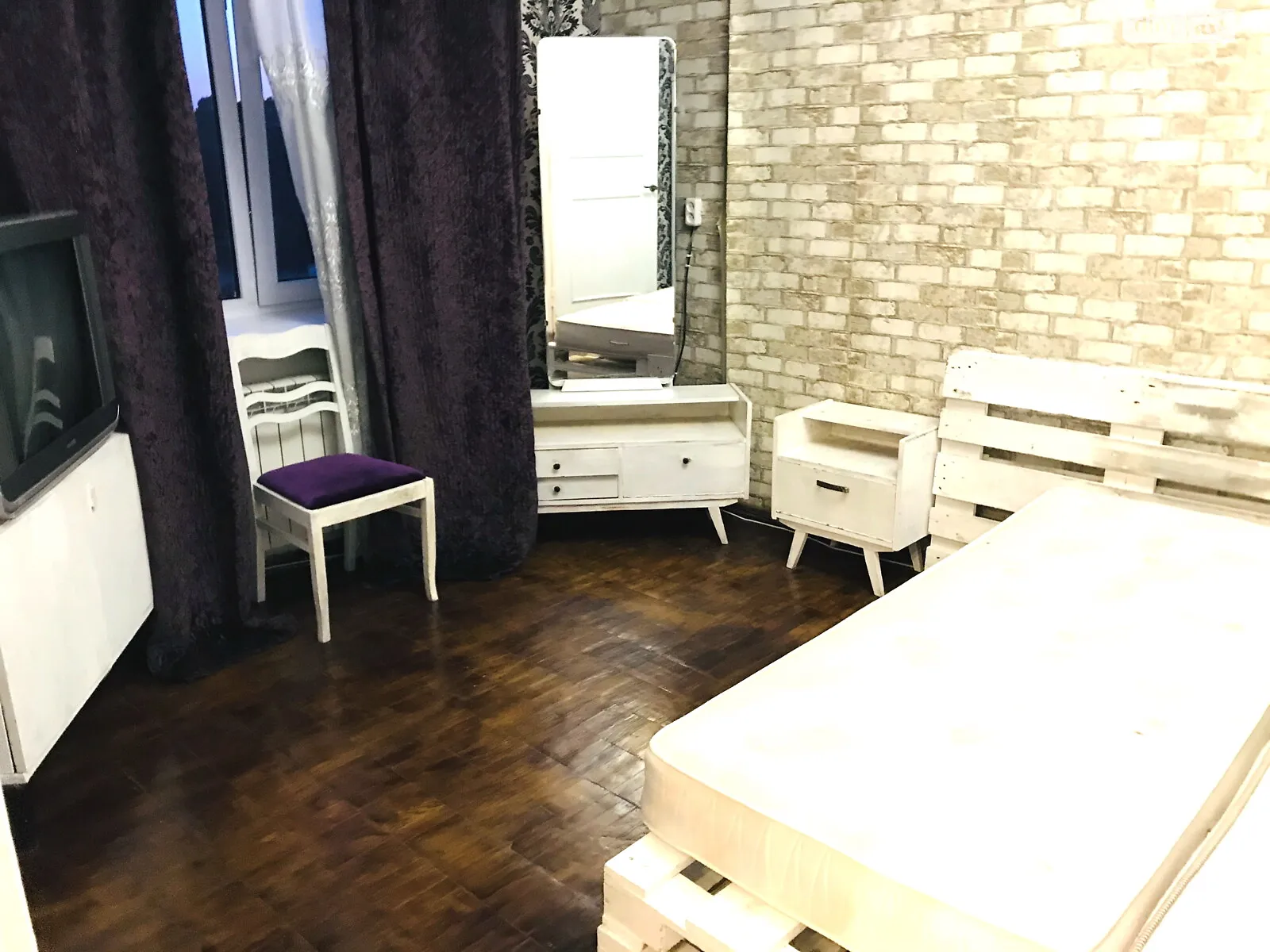 Продається 2-кімнатна квартира 70 кв. м у Рівному, просп. Миру - фото 1