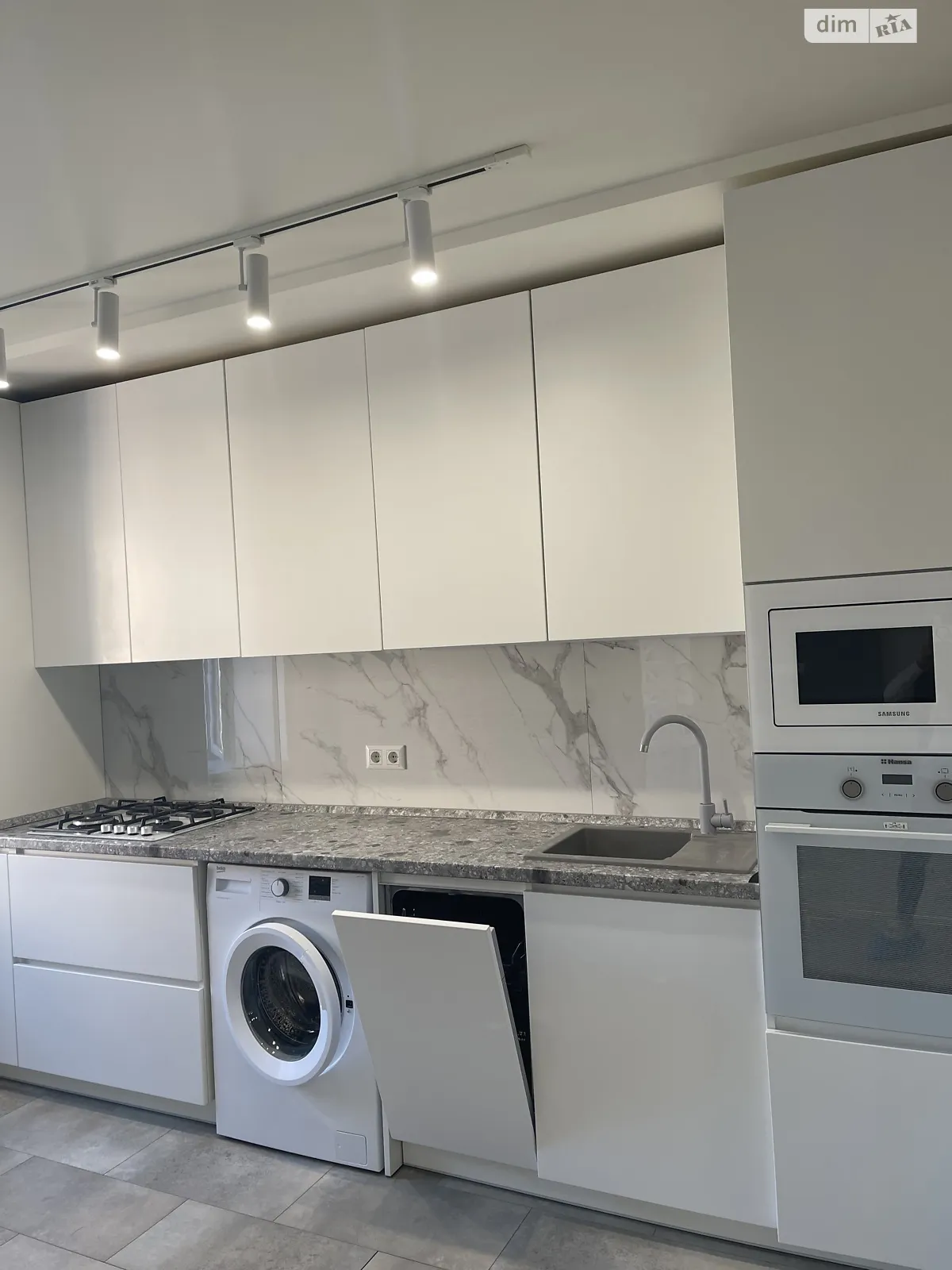 Продається 1-кімнатна квартира 43 кв. м у Одесі, Південна дор., 2 - фото 1