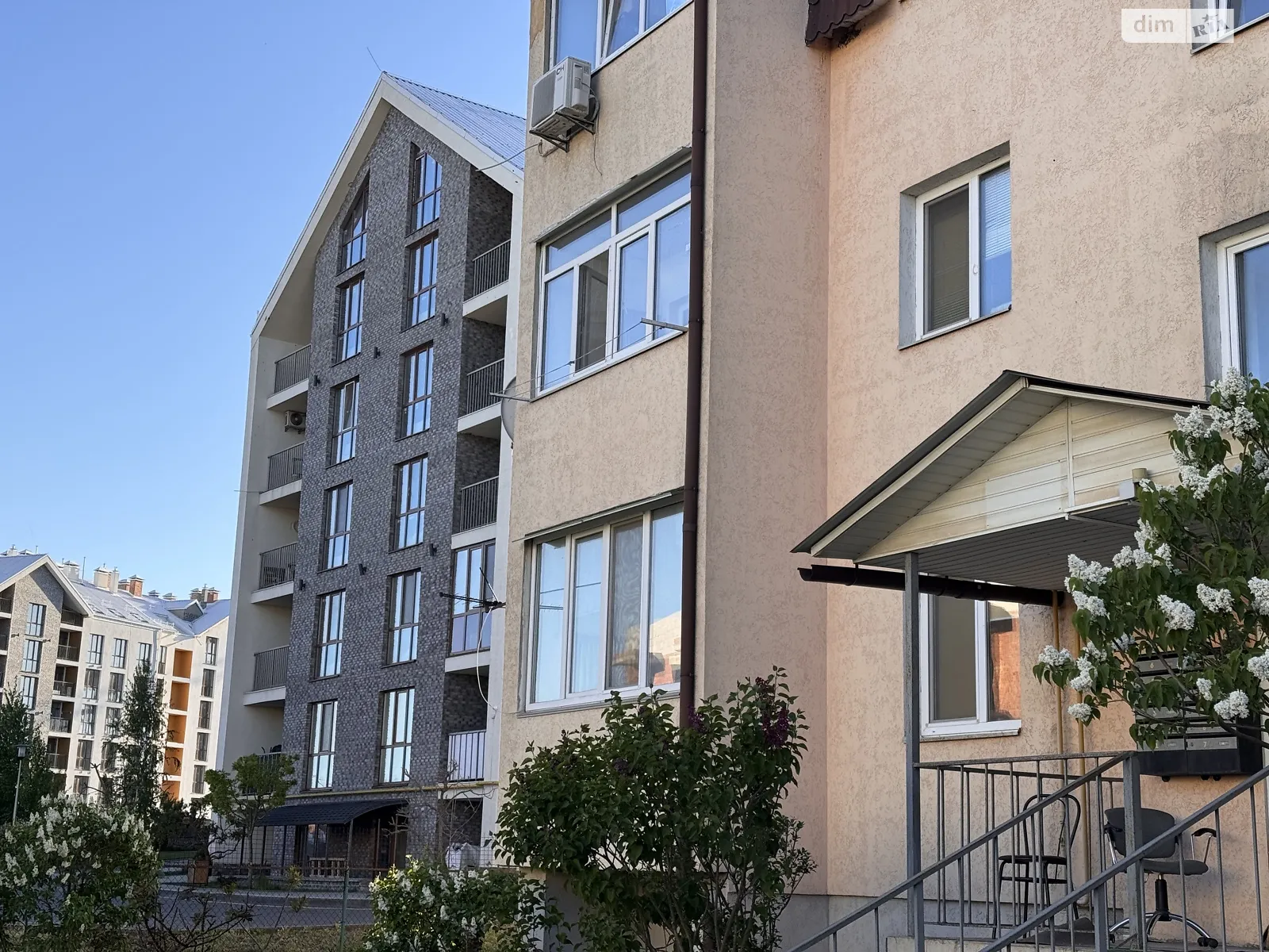 Продается 3-комнатная квартира 60 кв. м в Гостомеле, ул. Богдана Хмельницкого(Кирова), 1А - фото 1