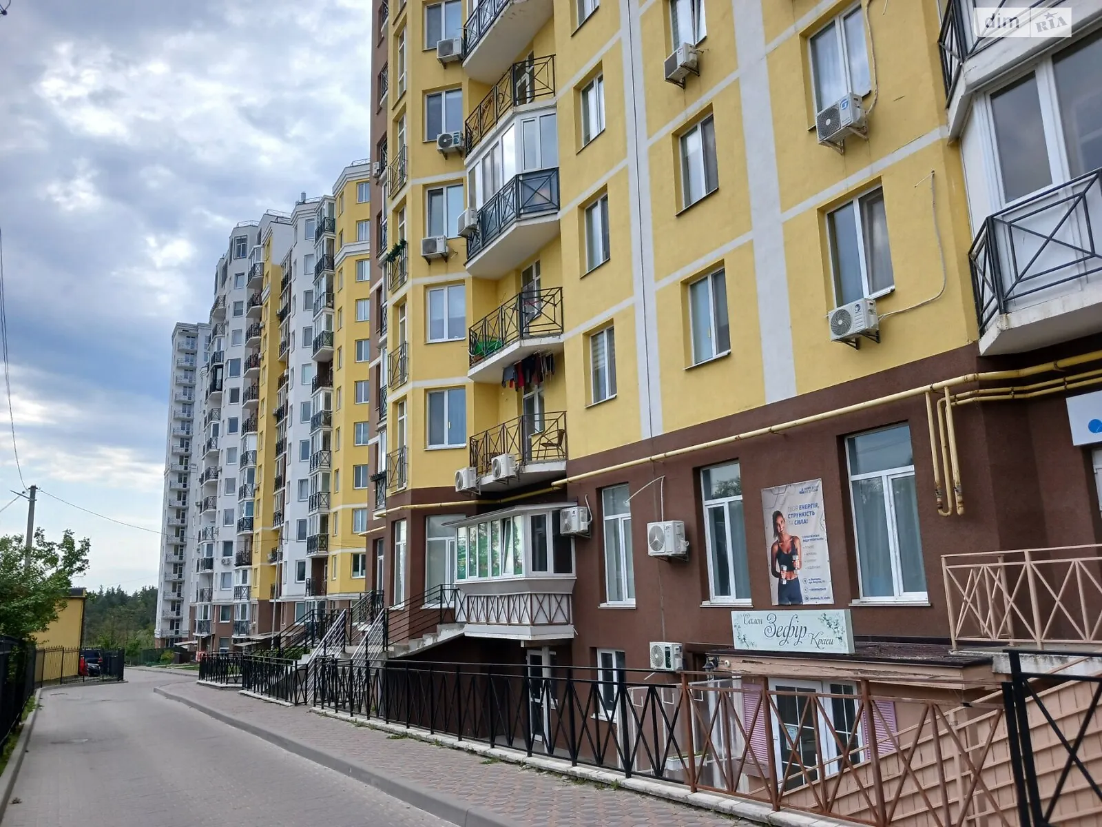 Продається 3-кімнатна квартира 116 кв. м у Вишгороді, вул. Борисо-Глібська(Ватутіна), 111 - фото 1