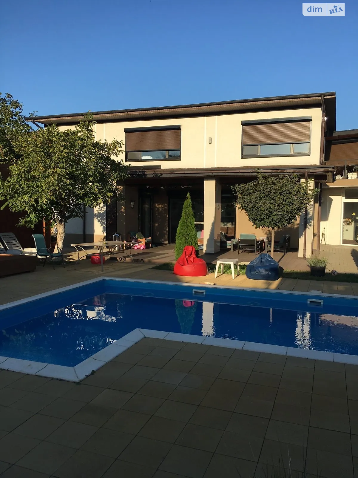 Сдается в аренду дом на 2 этажа 320 кв. м с беседкой, цена: 1700 $ - фото 1