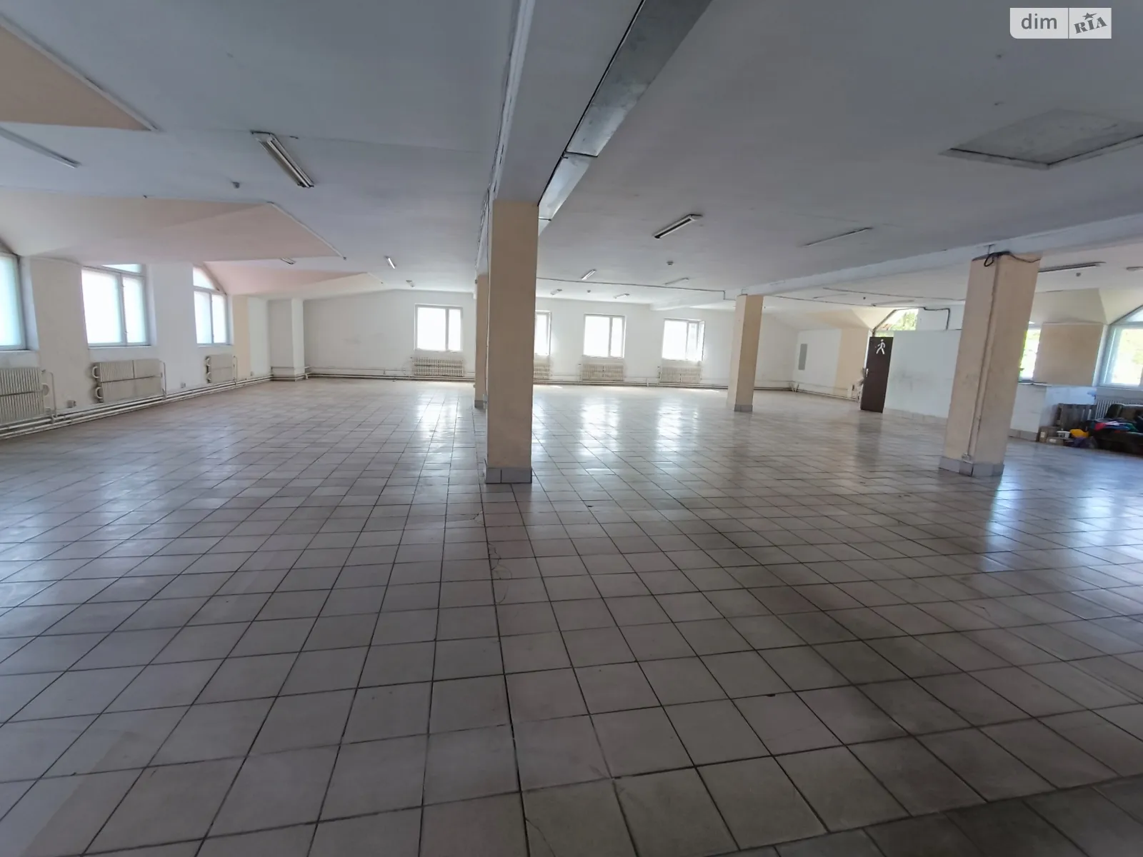 Здається в оренду приміщення вільного призначення 450 кв. м в 2-поверховій будівлі, цена: 43000 грн - фото 1