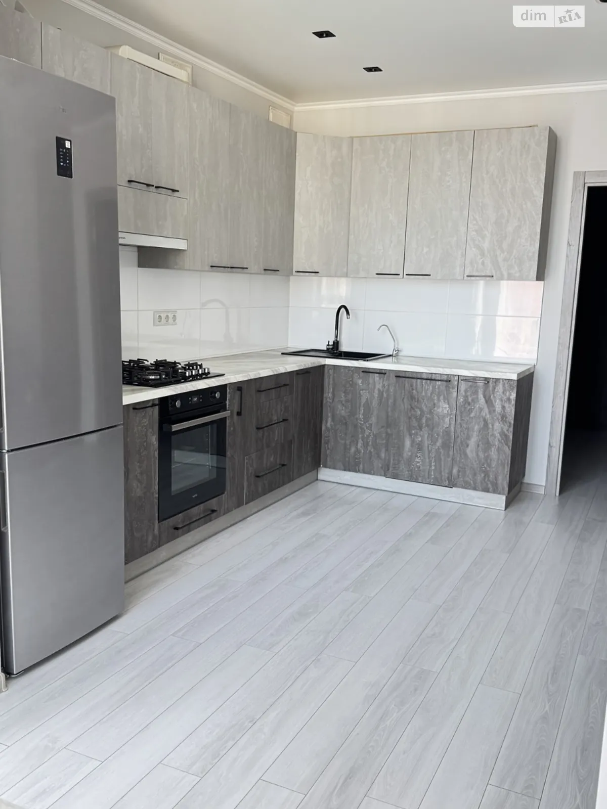 Продається 2-кімнатна квартира 78 кв. м у Вінниці, вул. Зодчих, 17 - фото 1